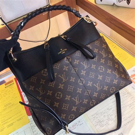 cheap louis vuitton bags in paris|louis Vuitton Bag average price.